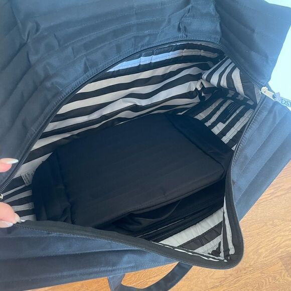 Black weekender bag - Picture 6 of 6